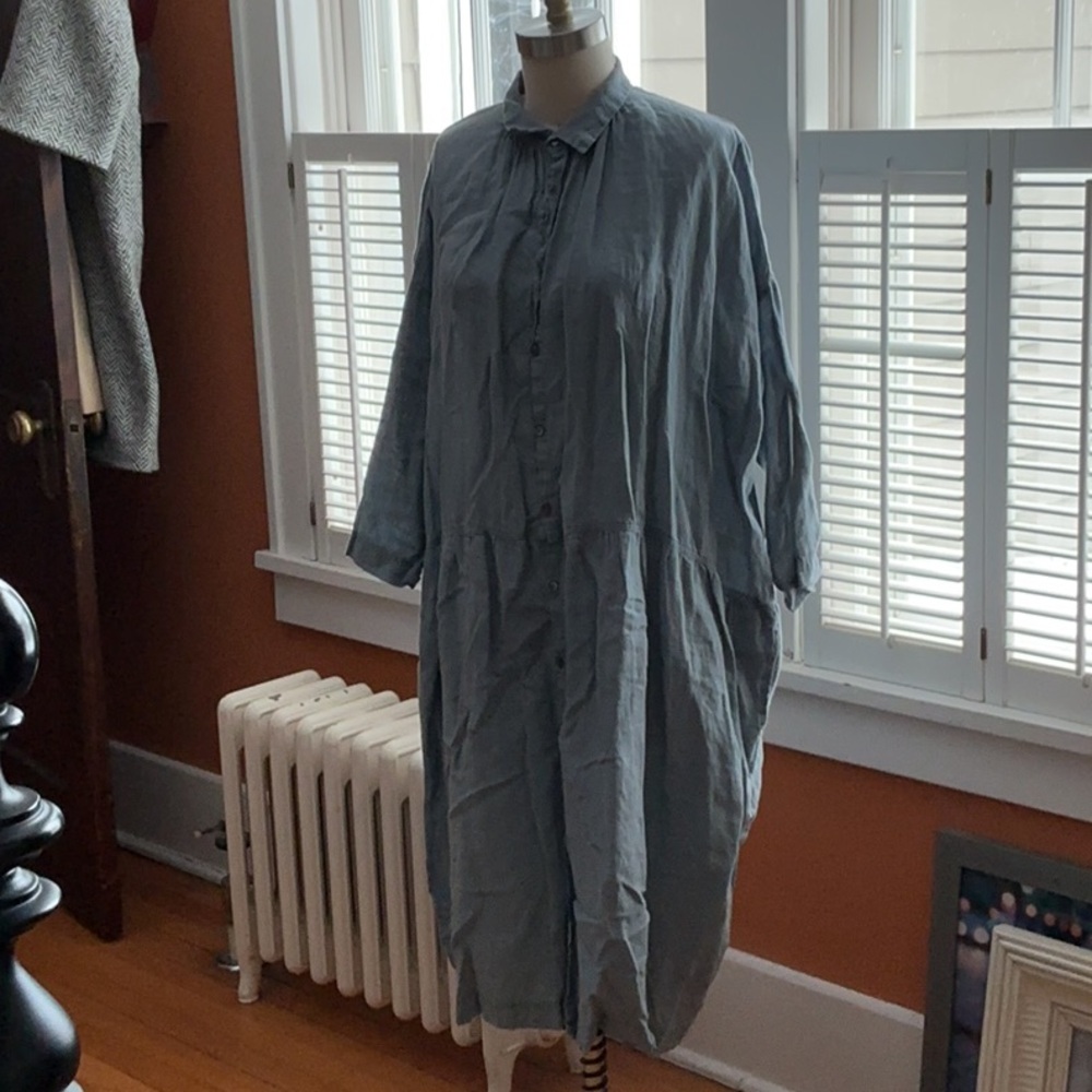 Chic Gray Blue Button-Up Dress